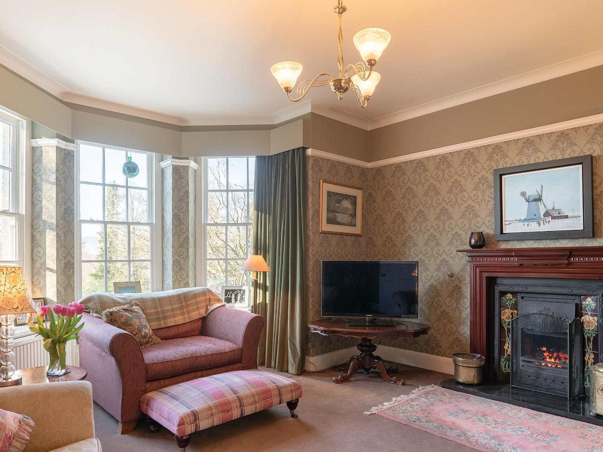 Five-Bedroom Holiday Home